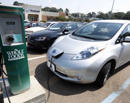 Бум на електромобилите! 1 на всеки 4 автомобила на ток до 2025