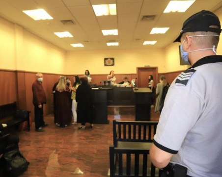 Прокуратурата иска най-тежката присъда за атентаторите от 