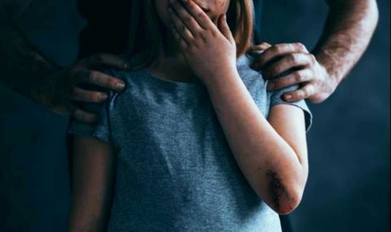 Младеж с три присъди изнасили 14-годишна край Казанлък, заплашил я с близките ѝ