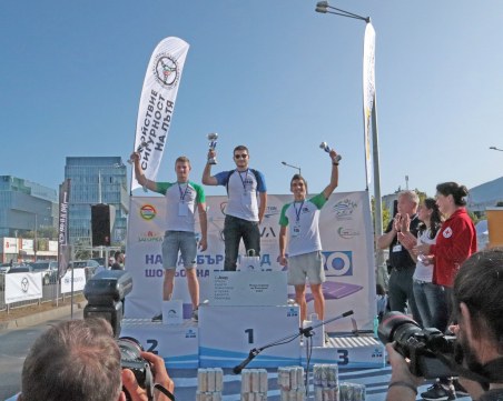 Определиха най-добрия млад шофьор, взе чисто нов автомобил