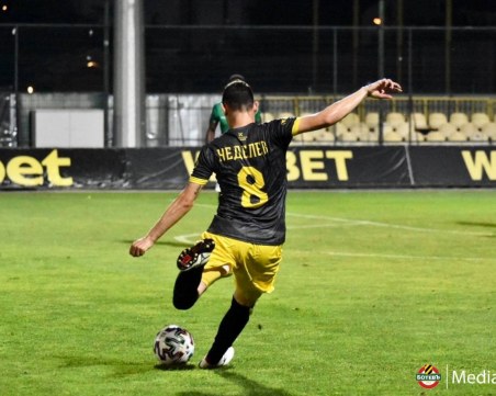 Австрийци поискаха Неделев