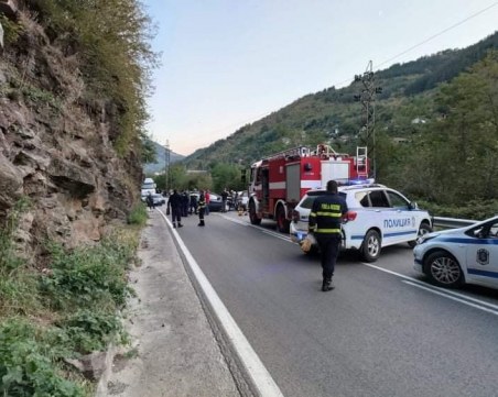 Жена е загинала в жестоката катастрофа в Искърското дефиле