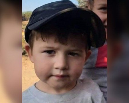 МВР пусна за издирване 2-годишния Мехмед