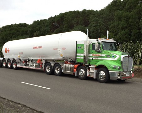 Около 28 души мъртви след експлозия на газов танкер в Нигерия