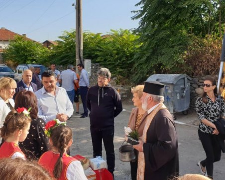 Над километър улична мрежа в Първенец с нов асфалт