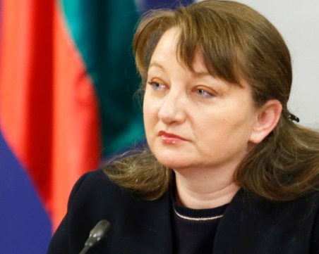 Сачева: Предлагаме 650 лв. минимална работна заплата от следващата година