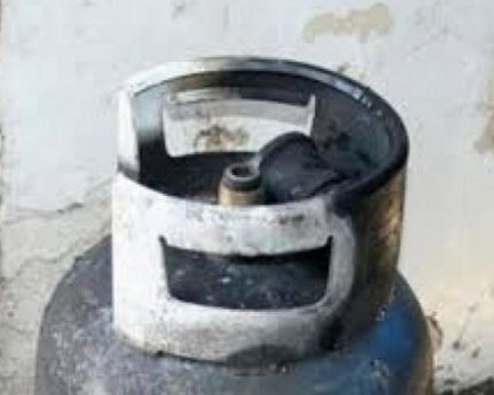 Газова бутилка се взриви в Бургас, баща и син пострадаха