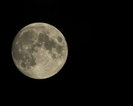 Радиацията на Луната е опасно висока