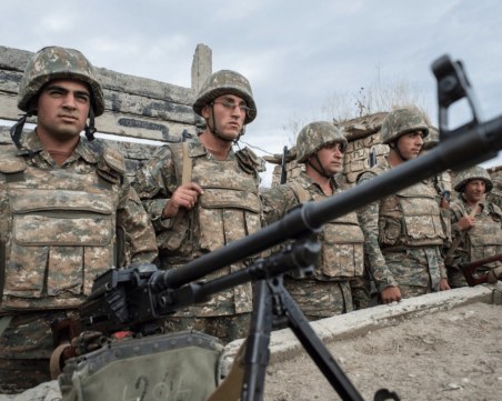 Близо 100 загинали след третия ден на конфликта в Нагорни Карабах