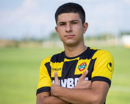 Играч на Ботев с повиквателна за младежкия национален отбор