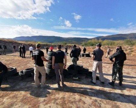 Полицаи и надзиратели се състезаваха край Пазарджик