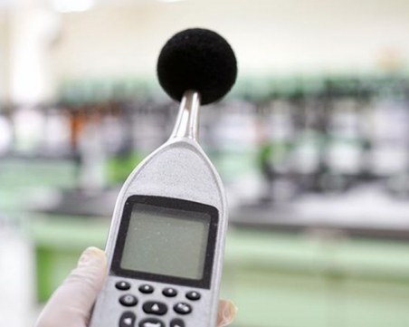 Живеещите в блокове ще могат да искат измерване на шума