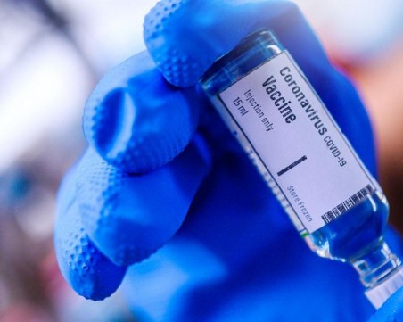 Имунолог от БАН песимист: Ваксина срещу COVID-19 след година, PCR тестовете ще останат скъпи