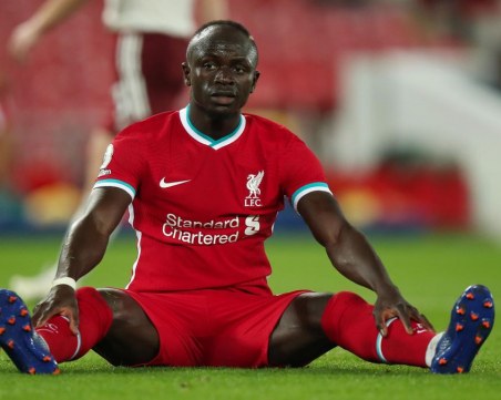 Още една звезда на Ливърпул с коронавирус