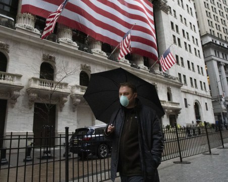 В САЩ продължава да скача броя на заразените! Някои щата с рекорд