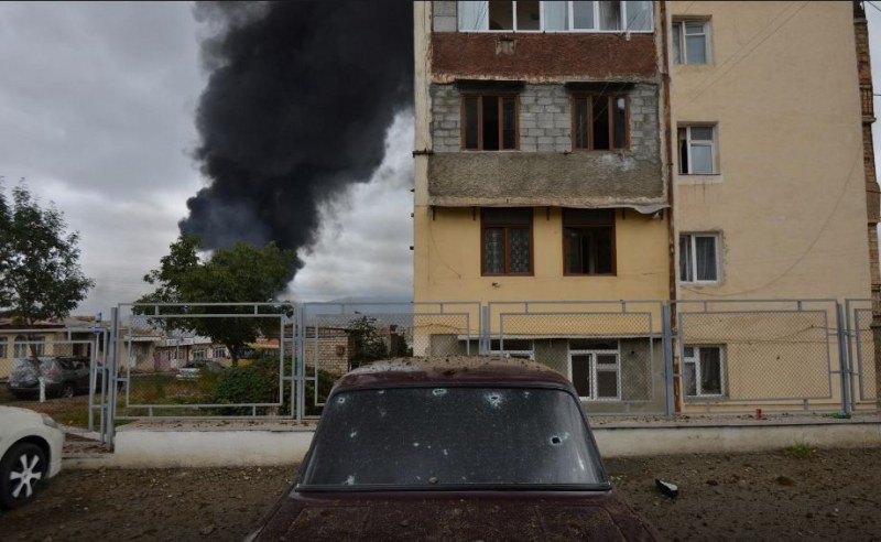 Ракети полетяха и по още един град в Азербайджан, има загинал и ранени