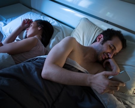 6 изненадващи признака, че той ви изневерява