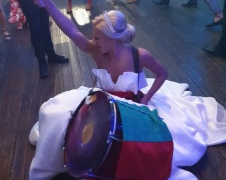 Младоженци станаха благороден пример за бъдещи семейства