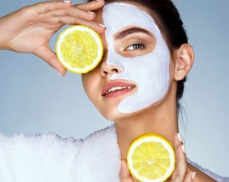 Лимон + кисело мляко: Маска за лице, идеална за по-студените дни