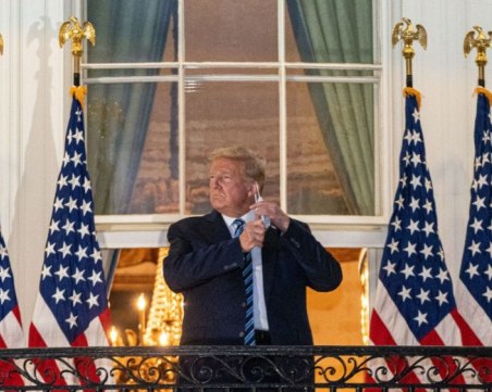 След три дни лечение: Тръмп се завърна в Овалния кабинет