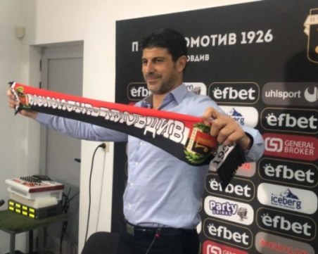 Гонзо с предложение да гледа играчи от Нигерия