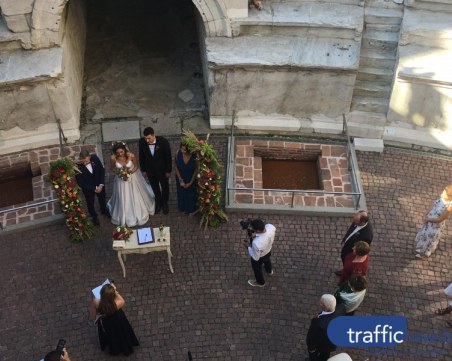 Младоженци си казват 