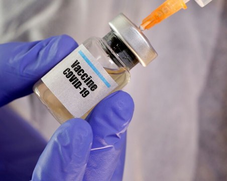 Ваксинацията на медици в Русия започна