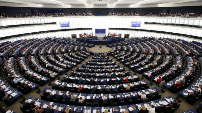 Европарламентът одобри резолюцията за върховенството на закона в България
