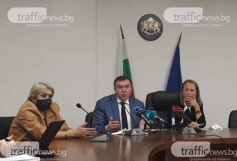 Министър Ангелов с актуална информация за пострадалите при катастрофата край Лесово
