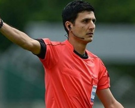 Азер ще свири България - Уелс