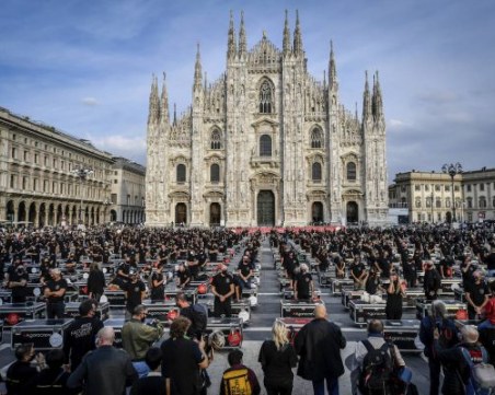 Хиляден протест в Милано! Развлекателният бизнес скочи срещу новите ограничения