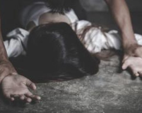 Шестима българи - задържани за изнасилване на 14-годишна в Испания