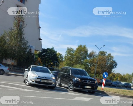 Иновация в Тракия! Разделителен остров стана паркинг