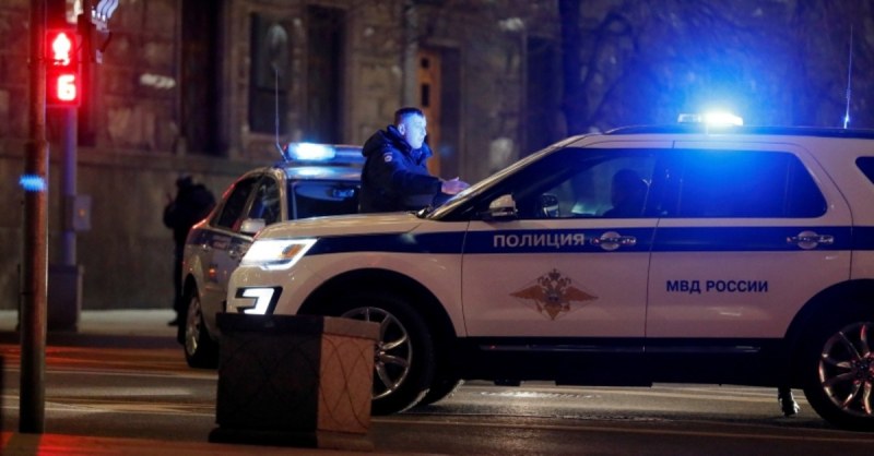 Младеж разстреля трима на спирка в Русия