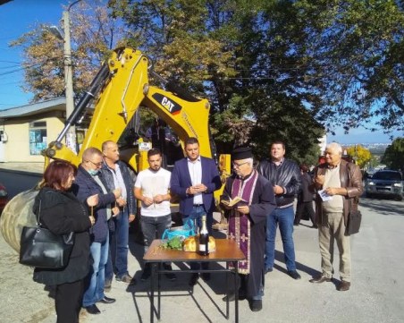 Ремонти за близо милион лева кипят в село Брестник
