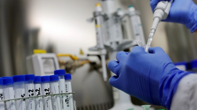 Антирекорд: Великобритания регистрира 20 000 нови случая на коронавирус