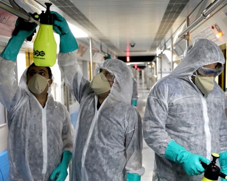 Рекорд! Над 30 000 новозаразени във Франция