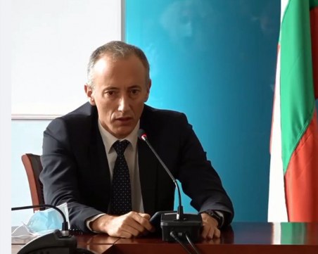 Вълчев: Ако мерките се спазват, имаме шансове учебната година да бъде 97% присъствена