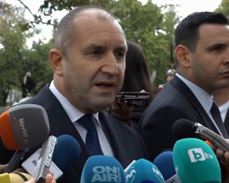 Радев: България има нужда най-малкото от 16 нови изтребителя