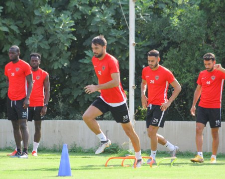 Бум на COVID-19 в отбора на български национал