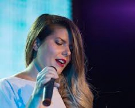 Певицата Мила Михова: Първият симптом на вируса беше лека повърхностна кашлица