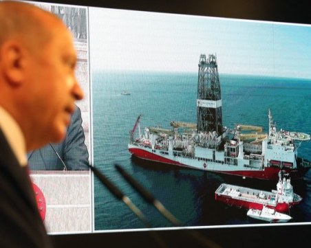 Турция откри огромно находище на газ в Черно море, похвали се Ердоган
