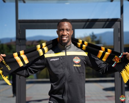 Ботев привлече Салиф Сисе, нападателят може да дебютира днес