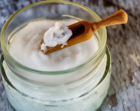 Неправилнaта употреба на кокосово масло може да направи косата чуплива