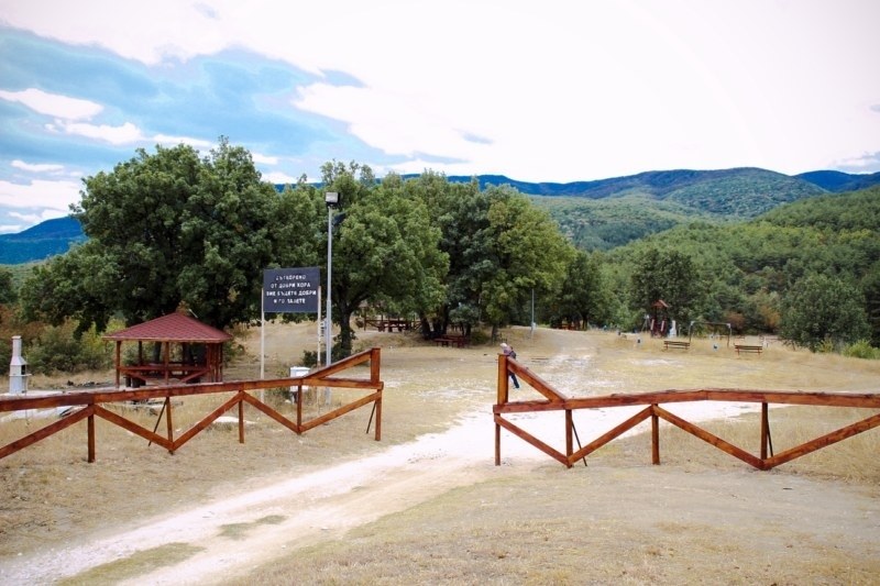 След дарението на Делян Пеевски: Новият парк над село Црънча вече е факт