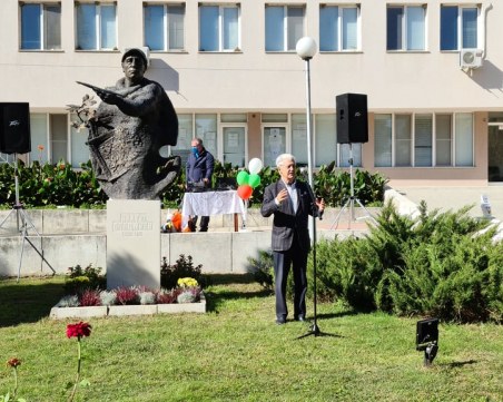 Брезово почете 117-годишнината на Златю Бояджиев