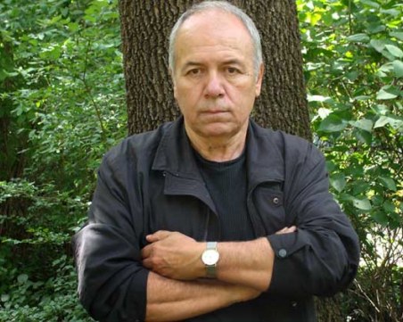 Почина известният писател и сценарист Александър Томов