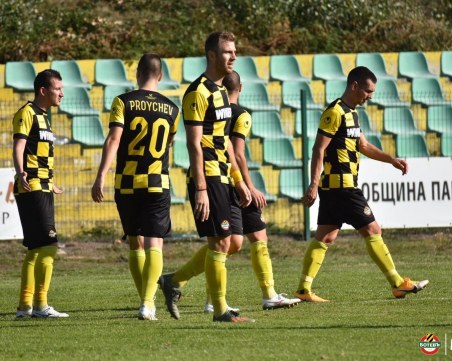 Ботев пусна билетите за мача с Ботев Враца