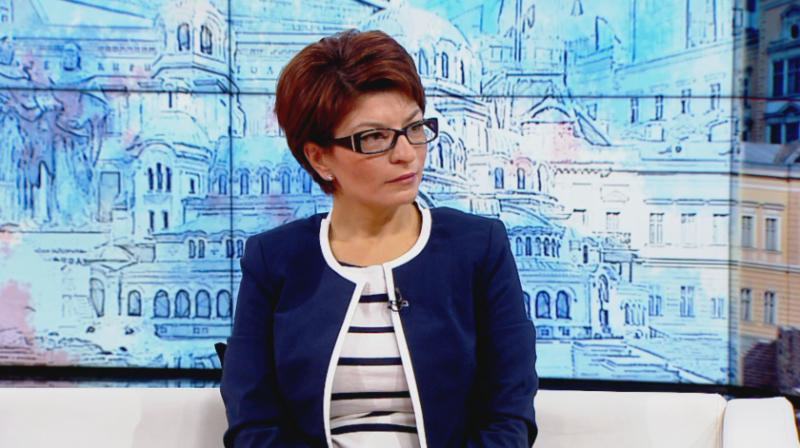 Десислава Атанасова:  Ще дойде момент за гласуването за избори за ВНС и нова Конституция