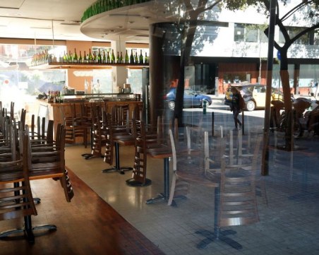 След въвеждането на извънредно положение в Испания: Какви са взетите мерки?